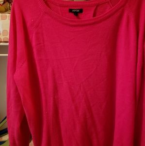 Light weight sweater